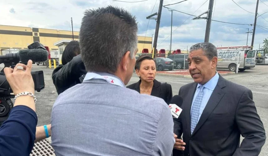 Espaillat denuncia arrestos indiscriminados de migrantes tras visita a centro de detención en NJ