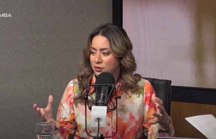 Gloria Reyes: “La pobreza no se combate dándole dinero a la gente”