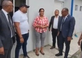 Doméstica acusada de secuestrar a su exjefa se entrega a las autoridades