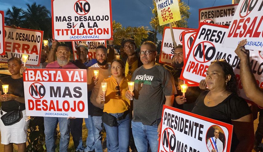 Comunidades de El Valiente en La Caleta piden al presidente declarar terrenos de utilidad pública