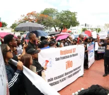 Educadores marchan al Minerd para exigir nombramientos