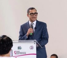 Ministro de Trabajo advierte que la informalidad laboral afecta al 56 % de los trabajadores en RD
