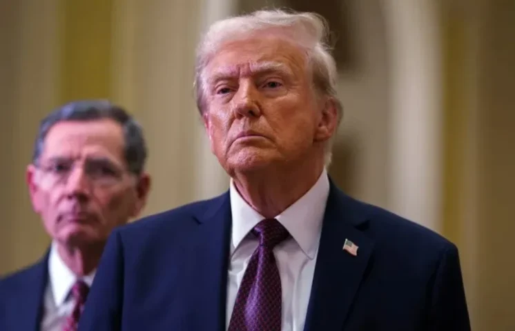 Trump gasta 21 millones de dólares en trasladar migrantes a Guantánamo