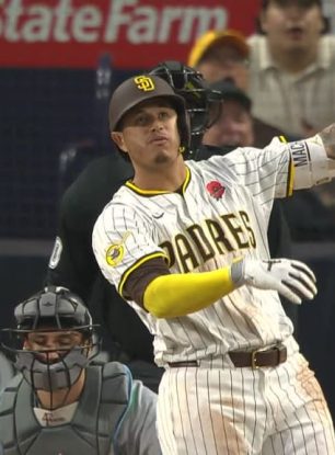 Machado conecta jonrón para impulsar remontada victoria de Padres de San Diego