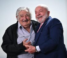 Lula aterriza en Montevideo para despedir a su amigo Pepe Mujica 