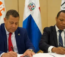 Fedomu e Intrant firman convenio para fortalecer la seguridad vial y el transporte en los municipios  