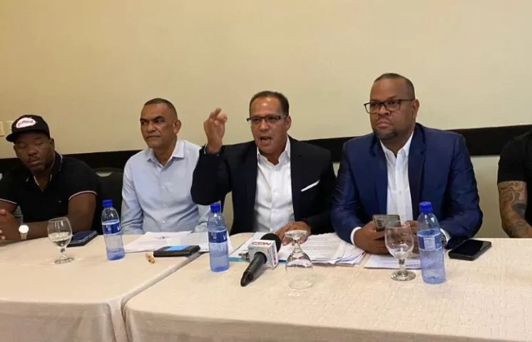 FENACHO exige pensiones, subsidios y mejoras laborales para los choferes 