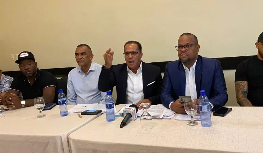 FENACHO exige pensiones, subsidios y mejoras laborales para los choferes 