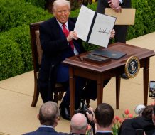Trump descarta bajar aranceles para negociar con China