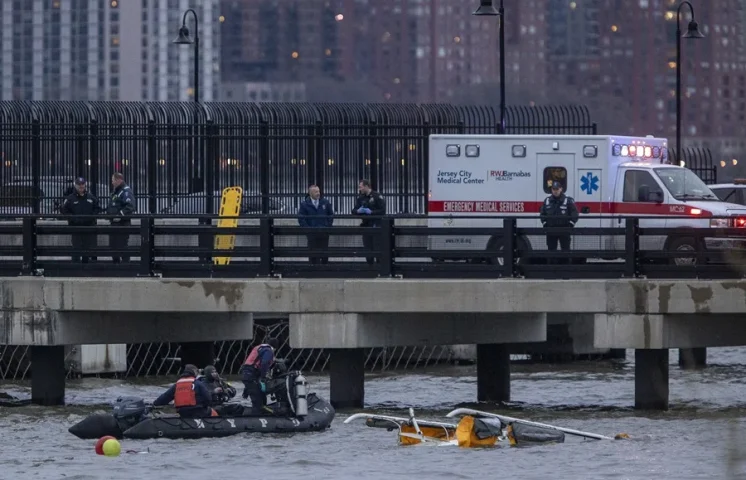 El helicóptero estrellado con españoles en Nueva York no tenía registros de video ni de audio