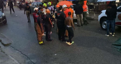 Adolescente es arrastrada por alcantarilla en San Cristóbal durante fuertes lluvias