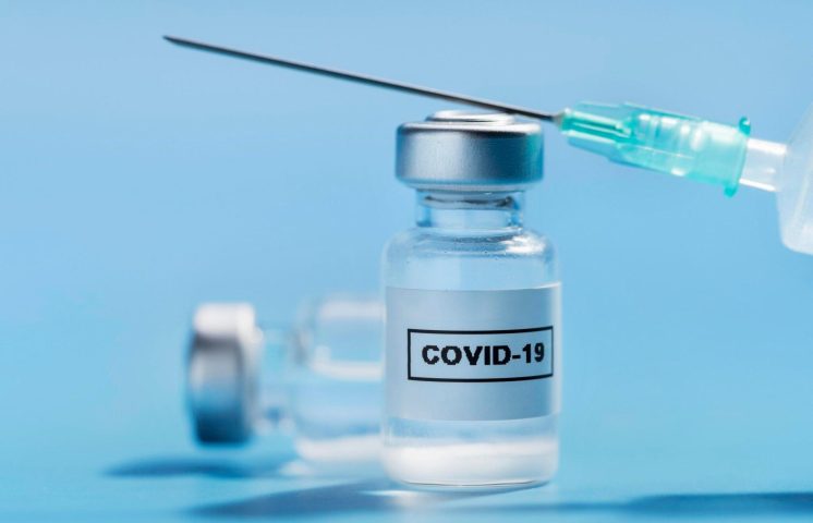 EE. UU. deja de recomendar la vacuna del covid-19 a niños y embarazadas  
