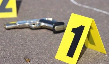 Mueren dos hombres tras ataque a tiros en Quisqueya, SPM 