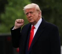 Trump celebra arancel del 50 % a la UE y anuncia que Bruselas pide nuevo encuentro  
