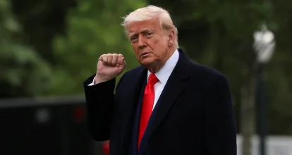 Trump celebra arancel del 50 % a la UE y anuncia que Bruselas pide nuevo encuentro  