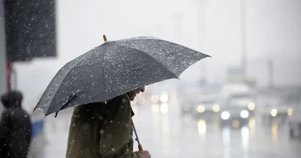 Continúan las lluvias en varios puntos del país por vaguada este martes 