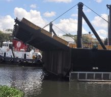 Cierre temporal del puente flotante este sábado por maniobras navales