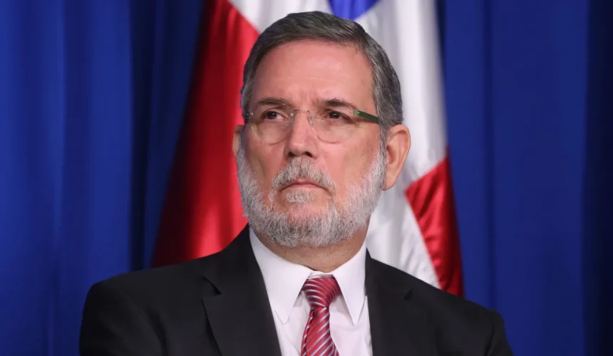 Leonel Fernández lamenta el deceso de Roberto Rodríguez Marchena