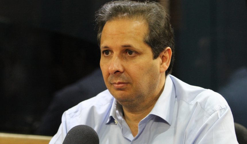 Ministro de Salud llama a comprobar la “realidad” de los galenos desvinculados