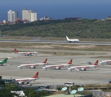Venezuela suspende 