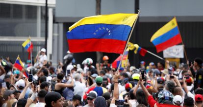 Caras conocidas se apartan de la coalición opositora para retar al chavismo  