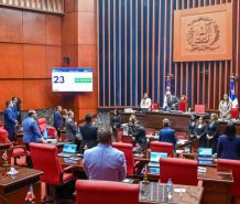 El Senado aprueba de urgencia el proyecto que fusiona los ministerios de Hacienda y Economía