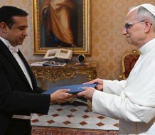 Embajador dominicano presenta cartas credenciales al Papa León XIV