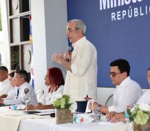 Abinader llama habitantes de Samaná a unirse junto al gobierno por el desarrollo y progreso de la provincia