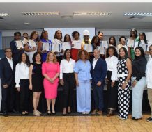 Fundación Construyo gradúa a decenas de mujeres en oficios de la construcción y promueve su inserción laboral