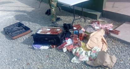 Arrestan dos dominicanas con 20 mil cigarrillos ilegales en un autobús de Elías Piña