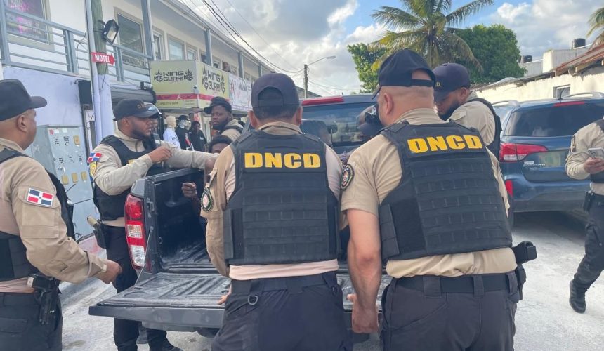 Autoridades realizan allanamientos contra red de narcotráfico en Valverde y Montecristi