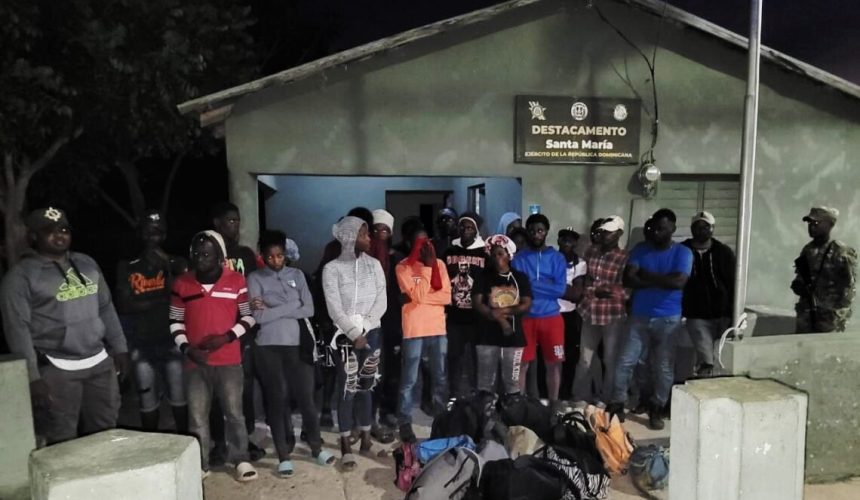 Operativos migratorios: detienen 35 haitianos indocumentados en Montecristi y Dajabón