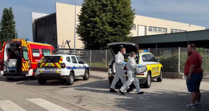 Estudiante de 14 años asesina a vigilante escolar durante control de mochilas en Francia