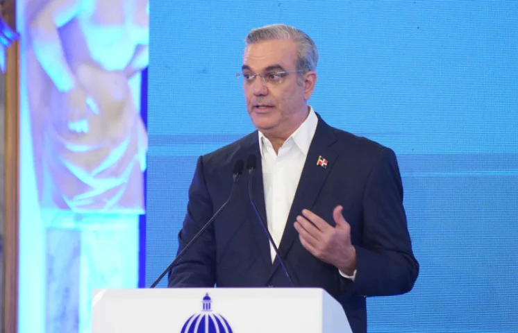 Abinader reafirma su compromiso contra la corrupción: “Nadie está por encima de la ley”