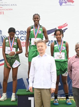 Zona Este se corona campeona en la final del Torneo Nacional de Atletismo Escolar INEFI 2025