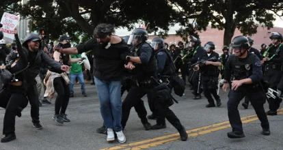 Decretan toque de queda para el centro de Los Ángeles por aumento de protestas 