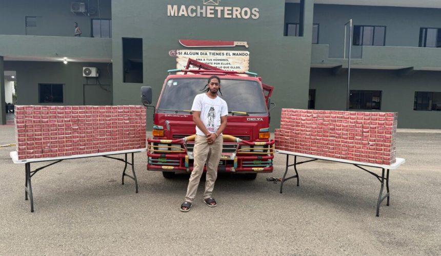 Arrestan camionero transportando 90 mil cigarrillos de contrabando en Santiago Rodríguez
