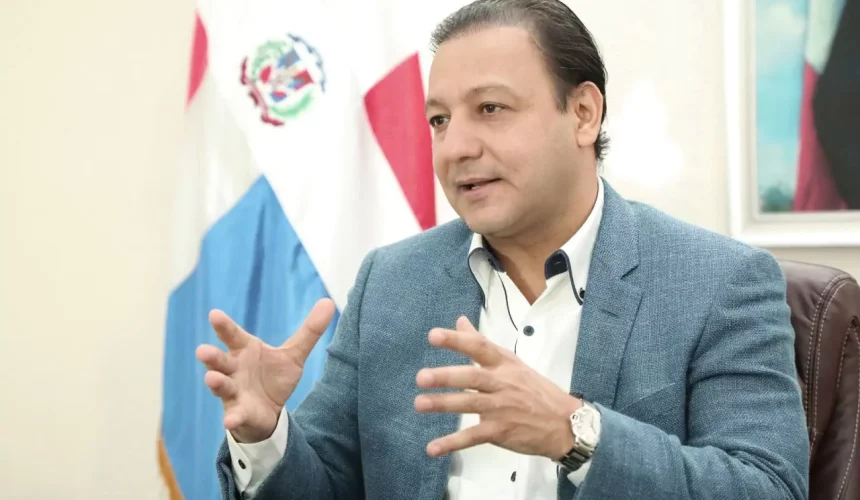 Abel Martínez: “Vivir en RD se ha vuelto un reto diario”