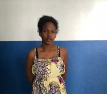 Dictan tres meses de prisión para madre acusada de golpear a su bebé recién nacida en Miches