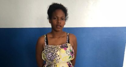 Dictan tres meses de prisión para madre acusada de golpear a su bebé recién nacida en Miches