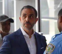 Dejan bajo arresto a Antonio Espaillat tras presentarse a la PGR por caso Jet Set