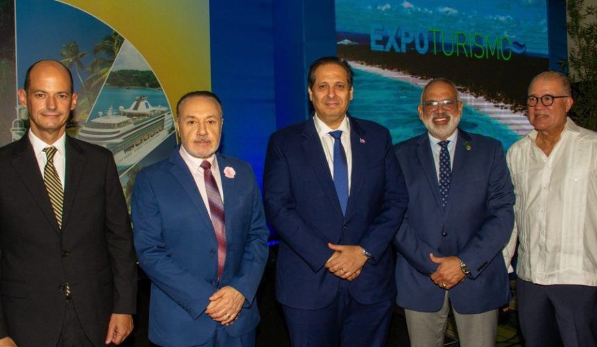 Unión Médica impulsa el turismo de salud en Expoturismo 2025