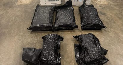 DNCD confisca varios paquetes de presunta marihuana escondidos en aire acondicionado