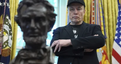 Rusia ofrecería asilo a Elon Musk en medio de su conflicto con EE.UU.
