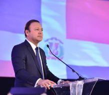 Abel Martínez critica el alza en los costos de los combustibles