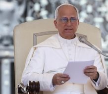 León XIV alerta del efecto de la IA en 