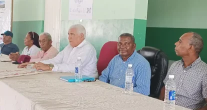 Agricultores de Neiba y Vallejuelo rechazan fusión del IAD con Agricultura