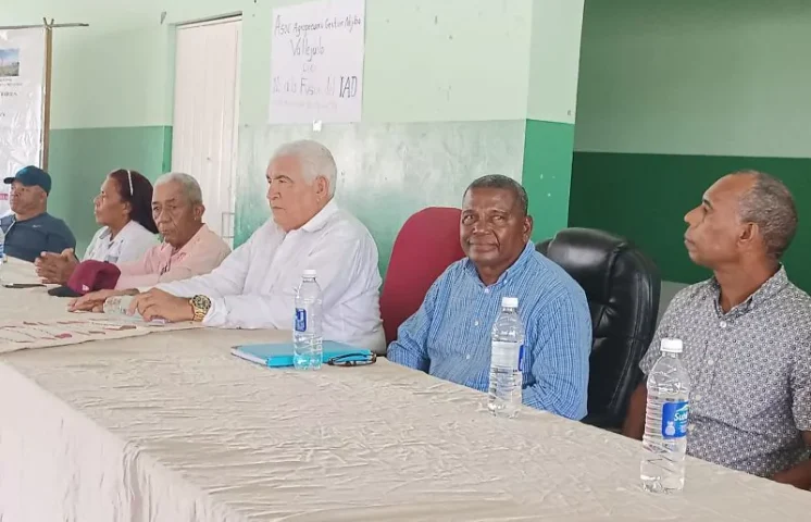 Agricultores de Neiba y Vallejuelo rechazan fusión del IAD con Agricultura