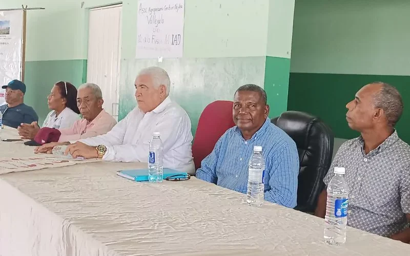 Agricultores de Neiba y Vallejuelo rechazan fusión del IAD con Agricultura