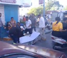 Dos mujeres heridas tras chocar vehículo en La Romana